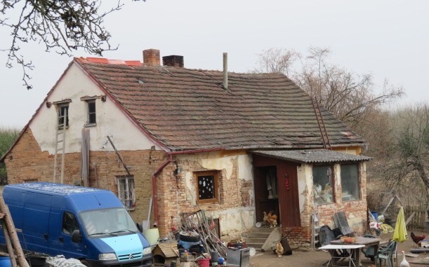 120 EX 15802/14 - rodinný dům s pozemkem a příslušenstvím v obci Bdeněves, okres Plzeň-sever - ODROČENO