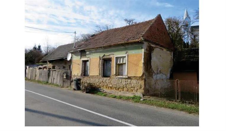 120 EX 32789/12 - rodinný dům s pozemkem a příslušenstvím v obci Stříbrnice, okres Uherské Hradiště
