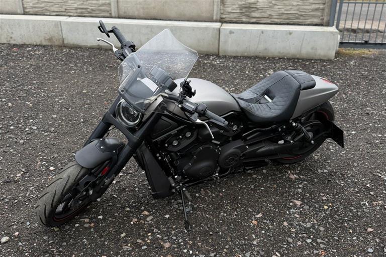 HARLEY-DAVIDSON VRSCDX NIGHT ROD SPECIAL