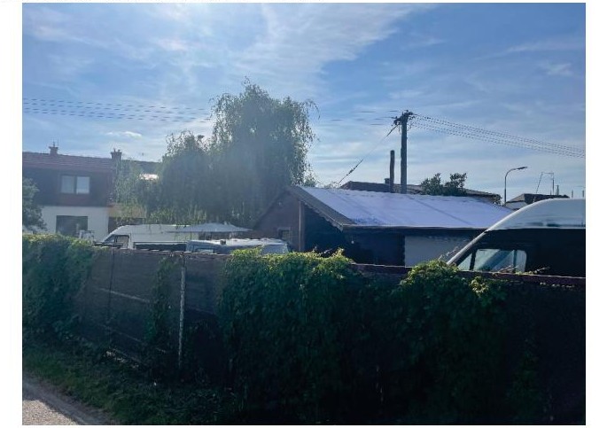 dražba pozemků (205 m2) s příslušenstvím - podíl 1/2, obec Pardubice