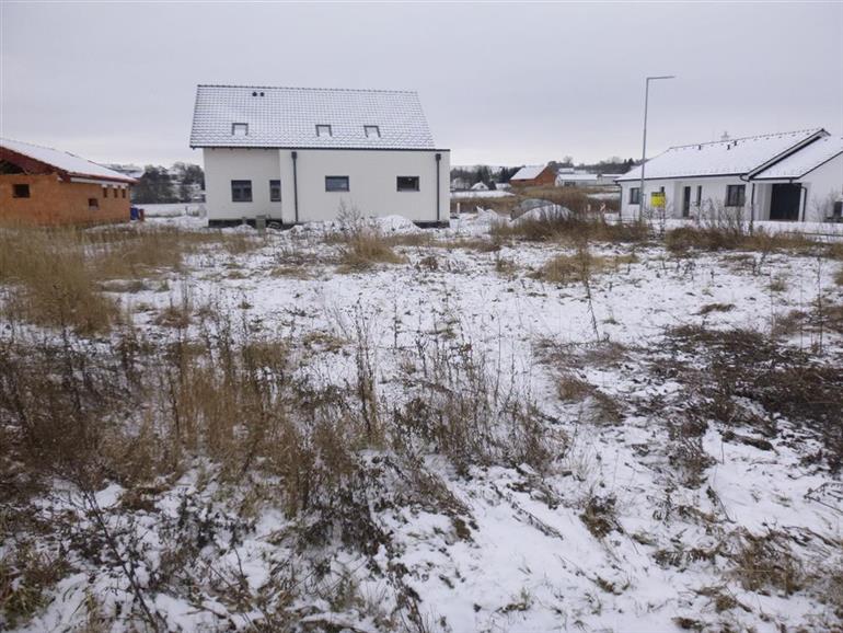 Stavební pozemek v Lešanech u Benešova