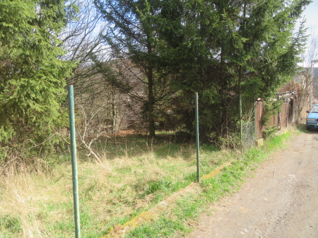 Dražba podílu id. 1/9 na RD se zahradou v obci Trmice, okres Ústí nad Labem